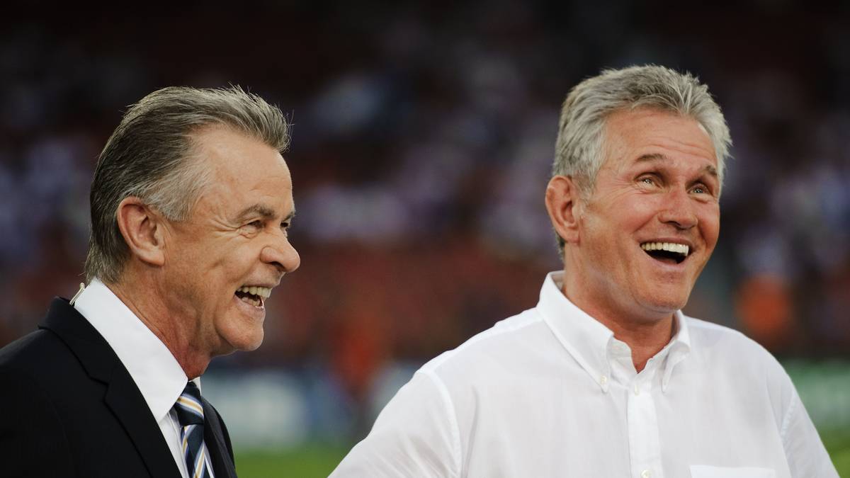 Nagelsmann und Klopp scheiden als Sofortlösung aus, bei Tuchel überwiegen immer mehr die Zweifel - auf beiden Seiten. Stattdessen werden Interimsvarianten diskutiert: Ottmar Hitzfeld, Mehmet Scholl - und Jupp Heynckes