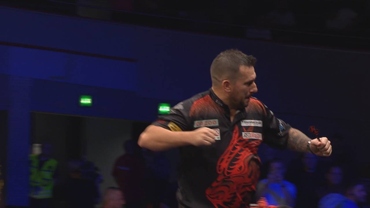 European Darts Championships: Jonny Clayton siegt 6:4 gegen Gabriel Clemens