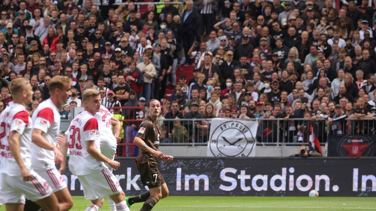 Bielefeld und Fürth patzen zum Start – Regensburg vorn