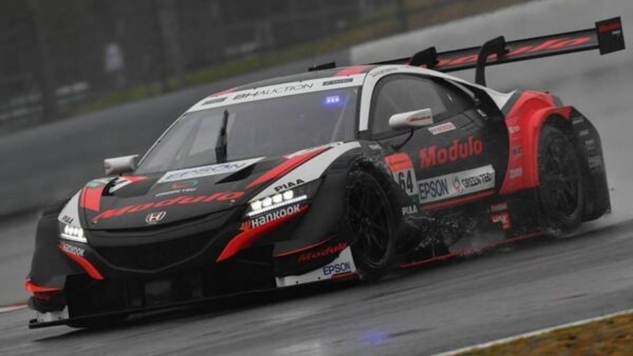 Karthikeyan siegt in Chaos-Rennen