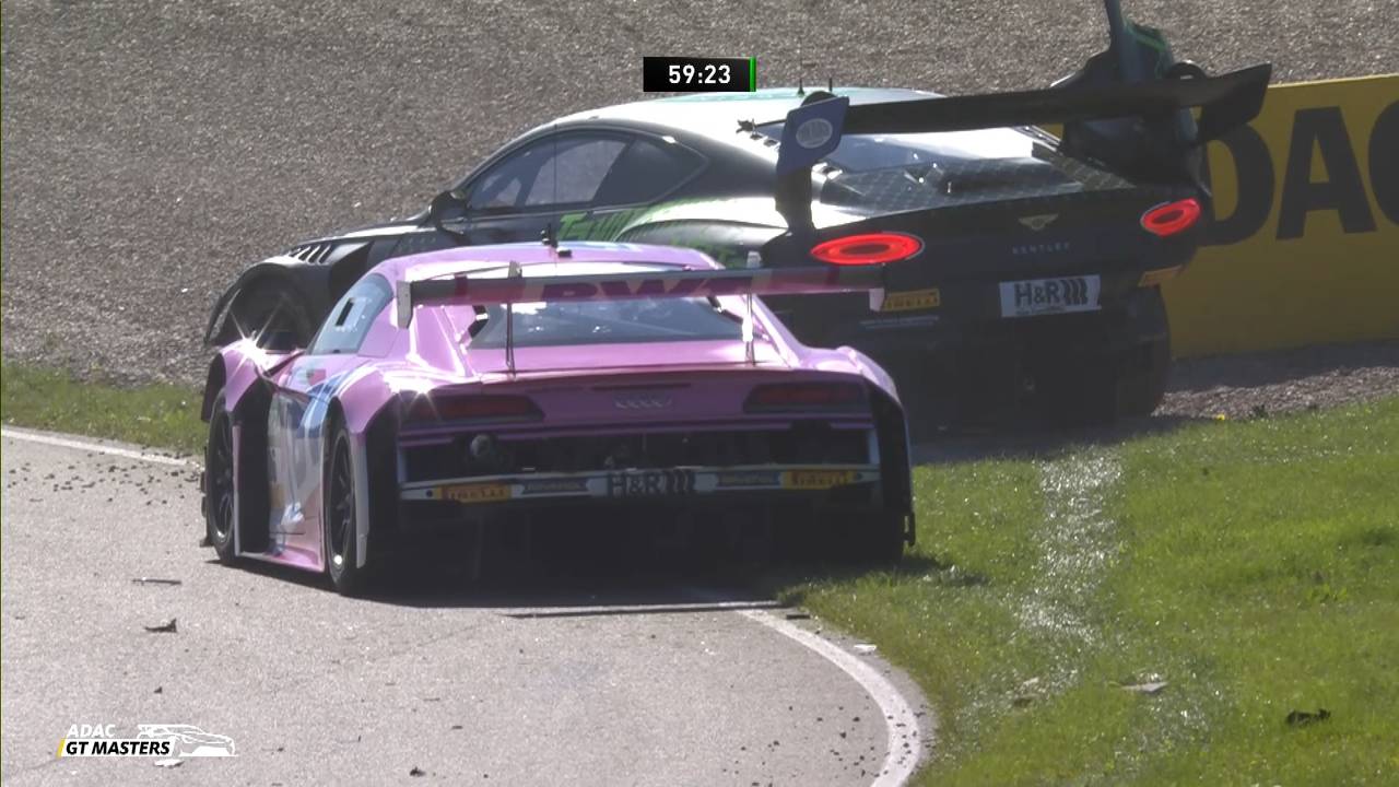 Corvette-Duo siegt wegen Strafe