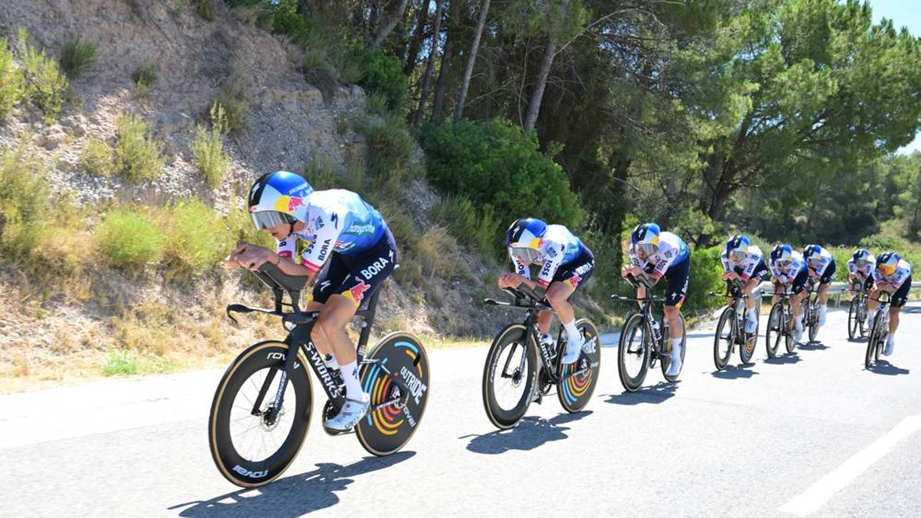 Florian Lipowitz mit seinem Team Red Bull-BORA-hansgrohe 