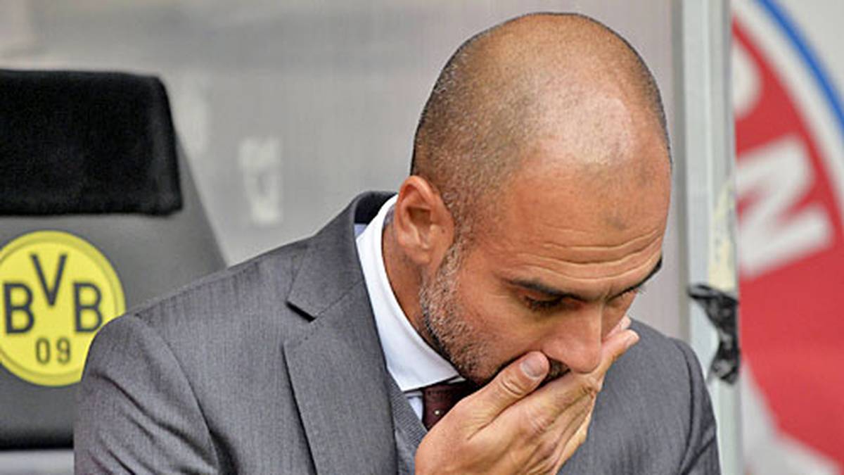 Bayern-Coach Guardiola gibt sich zwischenzeitlich sehr nachdenklich. Seine intensive Gestik weicht im Laufe des Spiels einer besorgten Mimik. Nicht nur hier schaut er sehr nachdenklich drein. Der Katalane wird sicher viele Schlüsse aus diesem Spiel mitnehmen. Seine Dreierkette, die er in Dortmund erprobt, wackelt gehörig, es mangelt an Überraschungsmomenten und Lewandowski ist in der Spitze nicht im Spiel