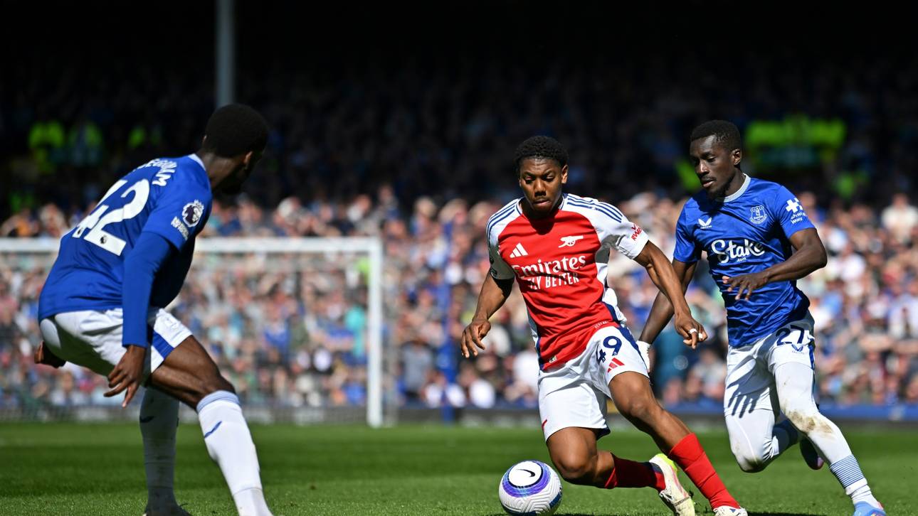 Schützenhilfe für Reds: Arsenal patzt