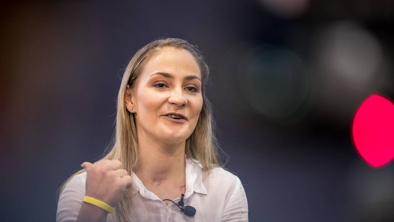 Vogel macht Fortschritte im Alltag