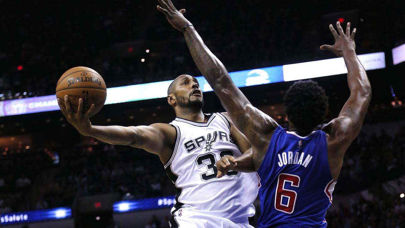 Los Angeles Clippers v San Antonio Spurs - Game Four