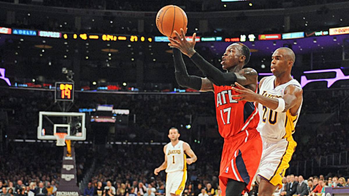 Schon zwei Spiele später punktet Schröder beim 103:105 bei den L.A. Lakers zum ersten Mal zweistellig. Er kommt ebenso auf 10 Zähler ...