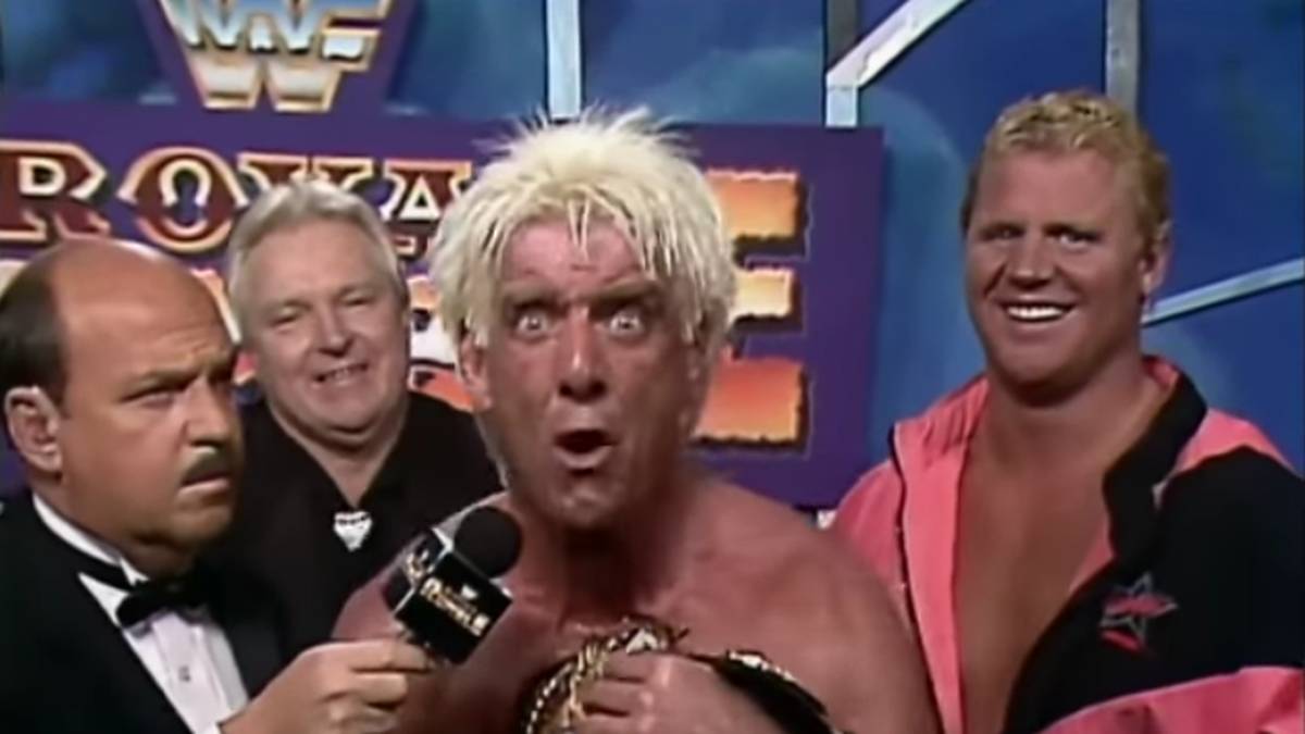 PLATZ 22: RIC FLAIR - In einem ligaübergreifenden Ranking wäre der "Nature Boy" nahe an der 1, wichtiger als seine zwei Regentschaften als WWE-Champion 1992 waren jedoch seine 14 bei NWA und WCW