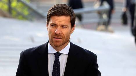 Bayer Leverkusen trennt sich von Cheftrainer Gerardo Seoane. Sein Nachfolger ist der frühere Weltklasse-Spielmacher Xabi Alonso. 