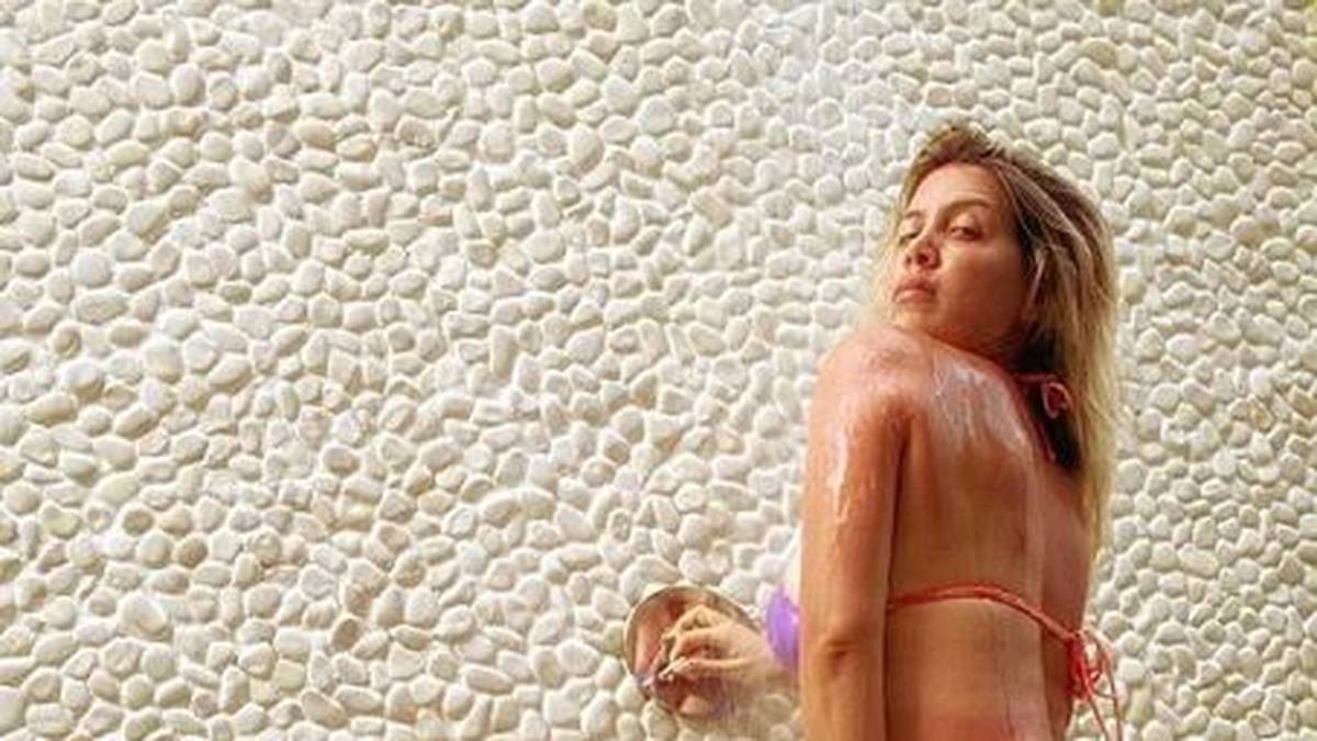 So viele kleine Steinchen in der Dusche: Wenn Wanda Icardi die nun noch alle zählen müsste... 