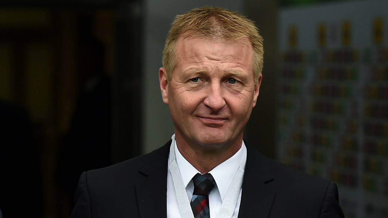 Innenminister Jäger warnt vor Panik