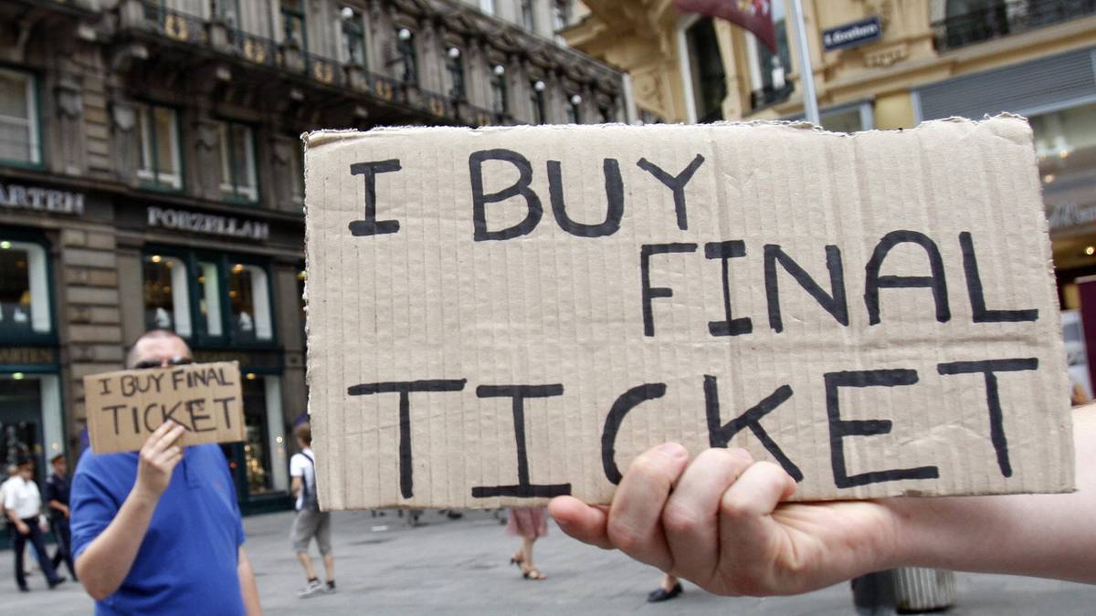 25: Das billigste Ticket der Kategorie 4 kostet in der Vorrunde 25 Euro. Für eine Finalkarte der obersten Preisklasse sind dagegen 895 Euro fällig