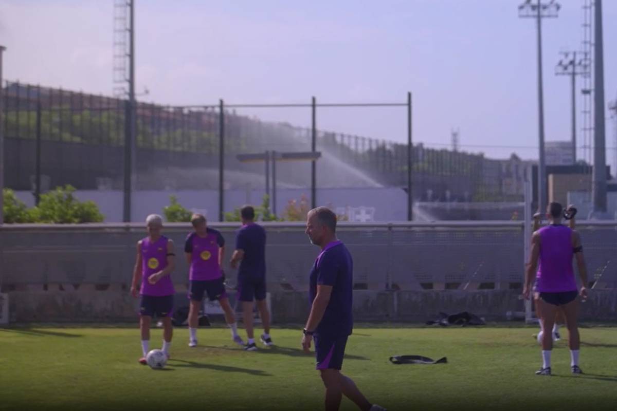 Der FC Barcelona befindet sich mitten in der Saisonvorbereitung für die anstehende Spielzeit mit Trainer Hansi Flick. Keeper Marc-André ter Stegen fehlt weiterhin und könnte noch monatelang ausfallen.