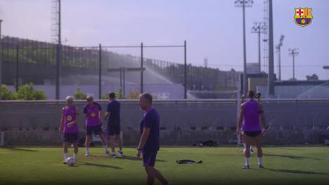 Der FC Barcelona befindet sich mitten in der Saisonvorbereitung für die anstehende Spielzeit mit Trainer Hansi Flick. Keeper Marc-André ter Stegen fehlt weiterhin und könnte noch monatelang ausfallen.