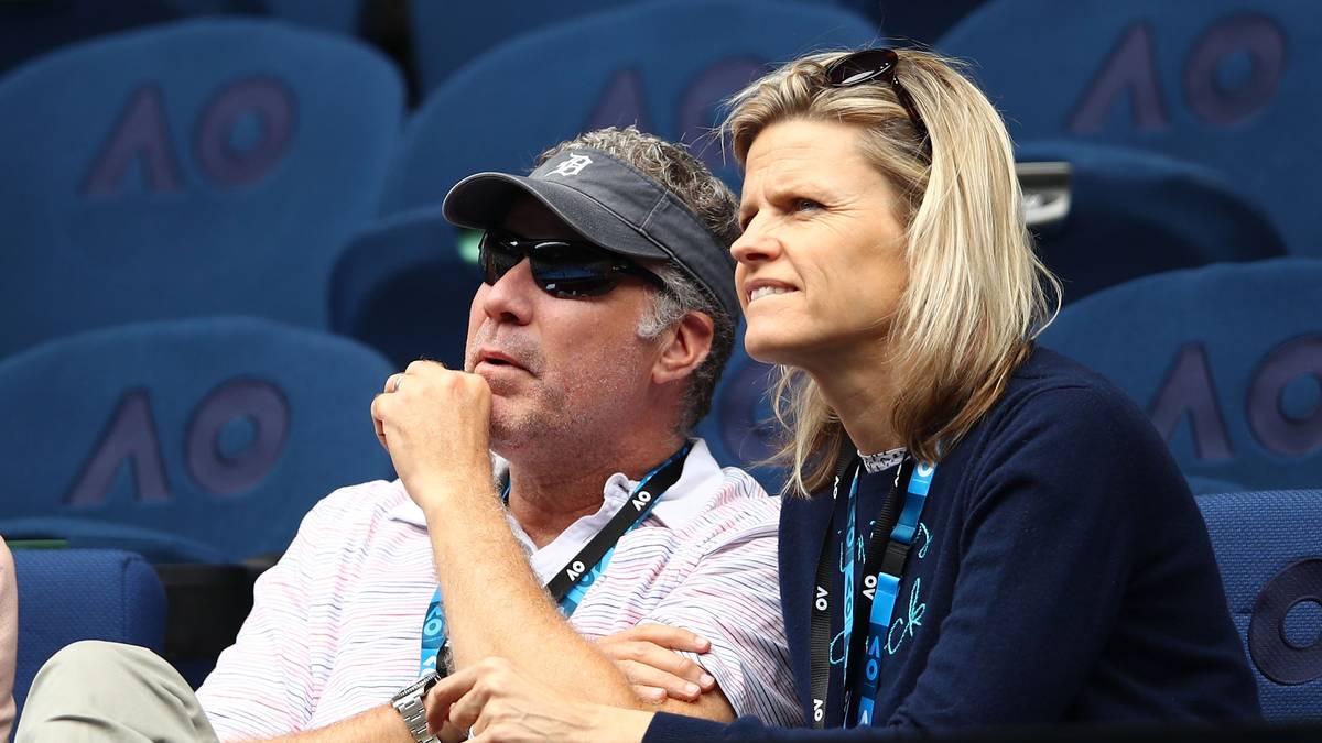 Berühmter Gast auf der Tribüne: Schauspieler Will Ferrell verfolgte das Erstrundenaus von US-Hoffnung Venus Williams gegen Belinda Bencic aus der Schweiz