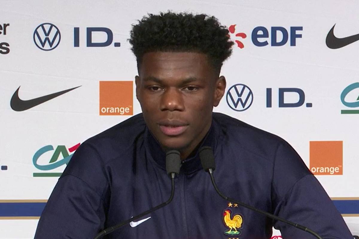 Frankreich-Coach Didier Deschamps und Real-Star Aurelien Tchouameni loben Michael Olise. Der Bayern-Profi überzeugt nicht nur in München, sondern auch bei der Equipe Tricolore.