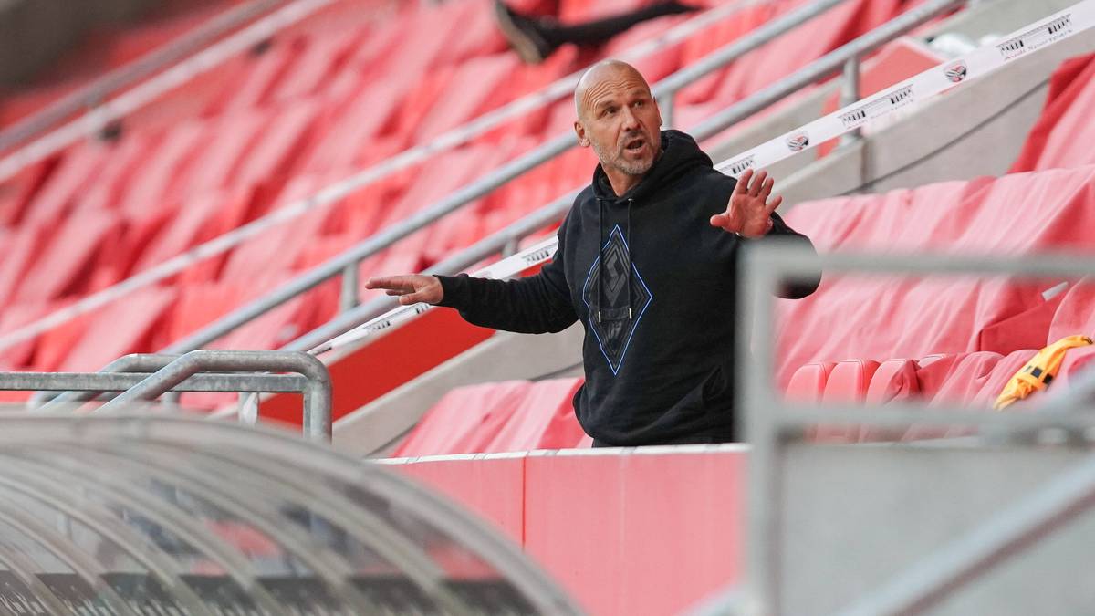 Waldhof-Trainer Bernhard Trares hat das Vertragsangebot des Drittligisten abgelehnt