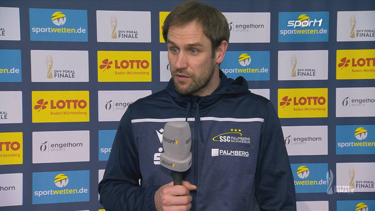 SSC Palmberg Schwerin gewinnt den DVV-Pokal in souveränen drei Sätzen. Trainer Felix Koslowski im SPORT1-Interview ist hocherfreut.