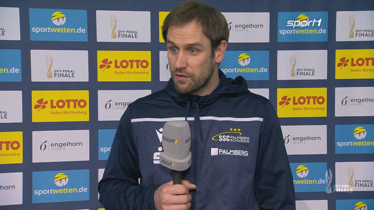 SSC Schwerin-Trainer Felix Koslowski nach dem DVV-Pokalsieg
