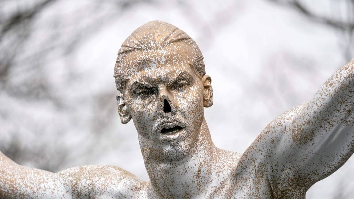 Die Chaoten ließen sich allerdings nicht davon abbringen, die Statue weiter zu verwüsten. Ende Dezember folgte die nächste Attacke. Dieses Mal sägten die Täter kurzerhand die Nase und einen Zeh am linken Fuß ab