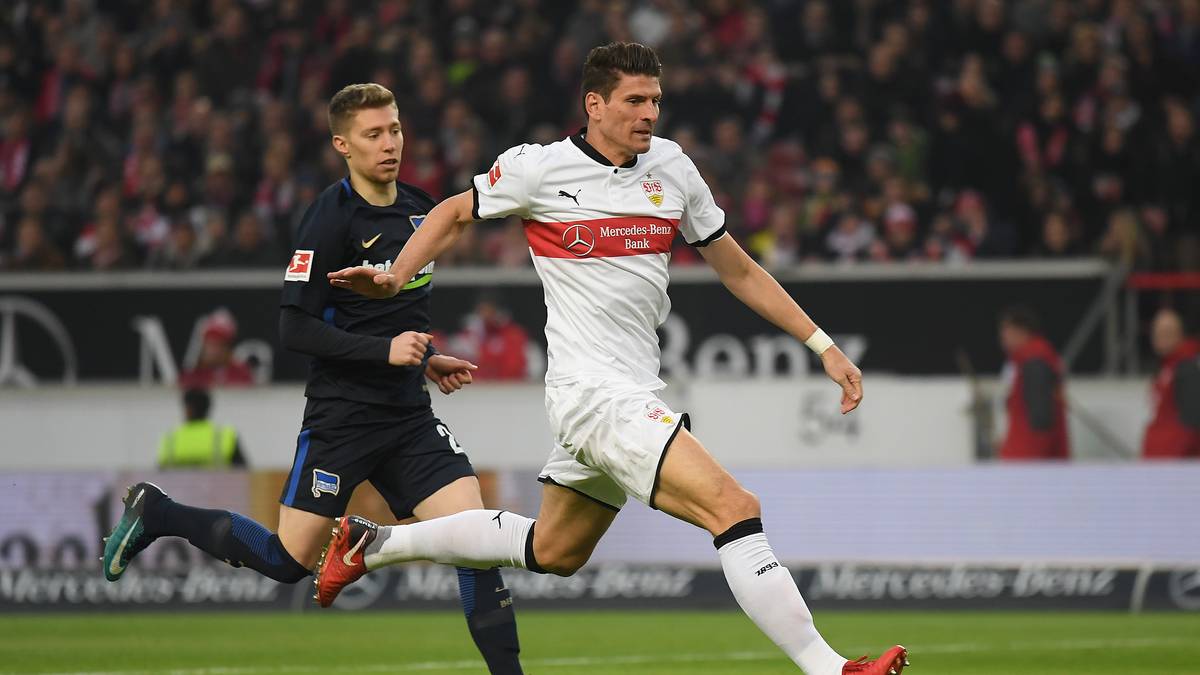 Der 32-Jährige läuft zum ersten Mal seit seinem Wechsel zum FC Bayern im Jahr 2009 für die Schwaben auf, für die er schon zwischen 2001 und 2009 gespielt hatte