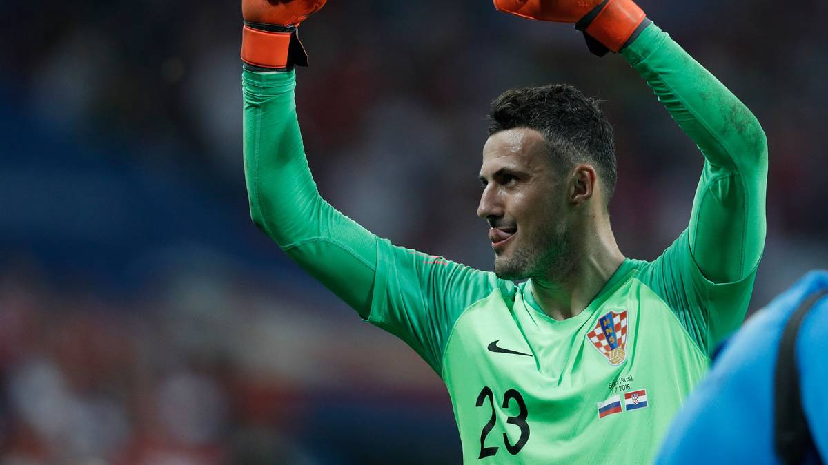 Subasic ist im Turnierverlauf ebenfalls zum Elfer-Killer aufgestiegen. Sowohl gegen Dänemark, als auch gegen Russland legte er mit seinen Paraden im Elfmeter-Schießen den Grundstein zum Weiterkommen. Ein Duell auf Augenhöhe: 1:1