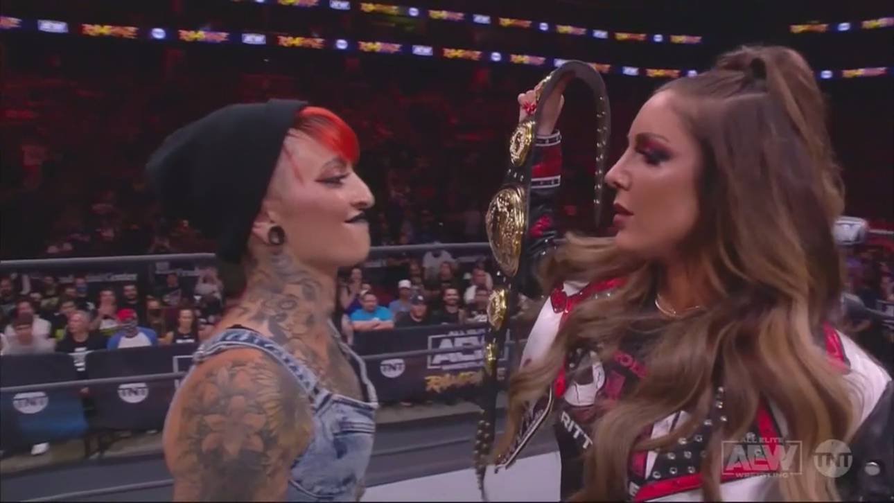 AEW: Hartes Wortduell mit WWE-Bezug