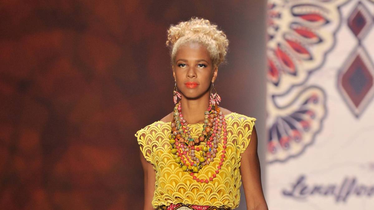 Mit dem Siebenkampf ist es erst einmal vorbei. Wester konzentriert sich auf andere Dinge. Sie weiß: Mit ihrem Aussehen und ihrer Größe hat sie auch Chancen als Model - und nutzt diese. Unter anderem tritt sie bei der Berliner Fashion Week auf