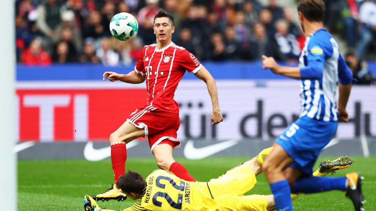PLATZ 7 - ROBERT LEWANDOWSKI (29/Polen/FC Bayern): Nach "Aubas" Abschied ist dem Bayern-Stürmer die Torjäger-Kanone in der Bundesliga nicht mehr zu nehmen: Mit 20 Treffern ist "Lewy" kaum noch einzuholen. Zudem traf der Pole fünf Mal in der Königsklasse