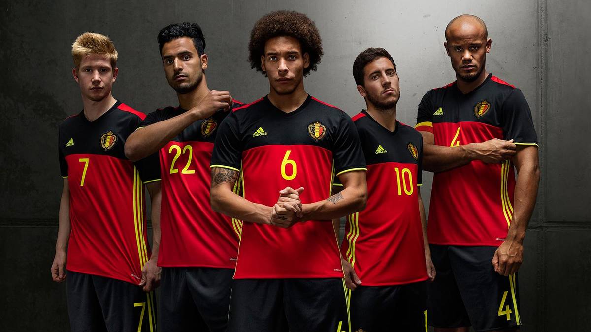 BELGIEN: Das Trikot der Belgier ist nicht nur optisch sehr schön. Jeder der es trägt signalisiert: "Ich bin ein Fachmann und setze auf den Geheimfavoriten"