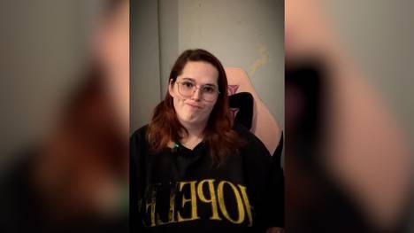 Noa-Lynn van Leuven ist als Transfrau im Darts-Kosmos aktiv. Nun will man ihr aber anscheinend die Teilnahme an Frauenwettbewerben verbieten. Eine Maßnahme, die die Niederländerin in einem emotionalen Statement bekannt gibt.