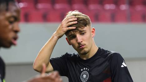 Mit 17 Jahren trifft Lennart Karl bei seinem Startelf-Debüt in der Champions-League und wird Spieler des Spiels. Sehen wir den Youngster schon im November bei Julian Nagelsmann?