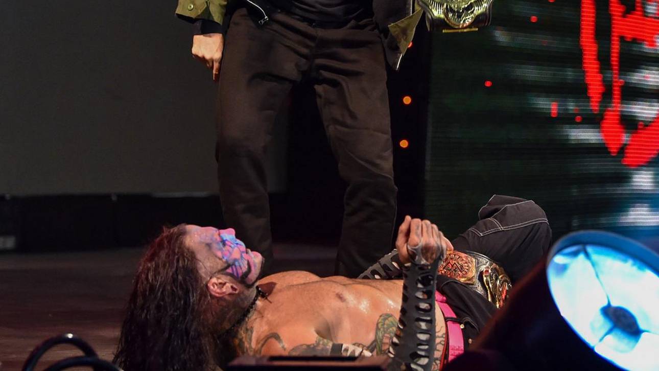 WWE überrascht nicht nur mit Reigns