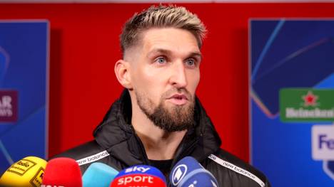 Nach dem 2:2 gegen Newcastle United zeigt sich Robert Andrich sehr unzufrieden mit einer Schiedsrichter-Entscheidung. Hier hätte sich der Bayer-Star mehr erhofft.