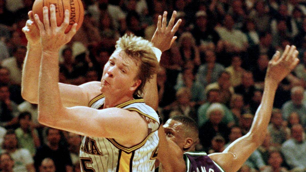 PLATZ 15 - RIK SMITS: Der Niederländer wurde im Draft 1988 an Position zwei von den Indiana Pacers ausgewählt. Seine insgesamt 972 Spiele absolvierte er auch alle im Pacers-Trikot und war neben Reggie Miller einer der Teamleader. Nach zwölf Jahren musste er verletzungsbedingt seine Karriere beenden