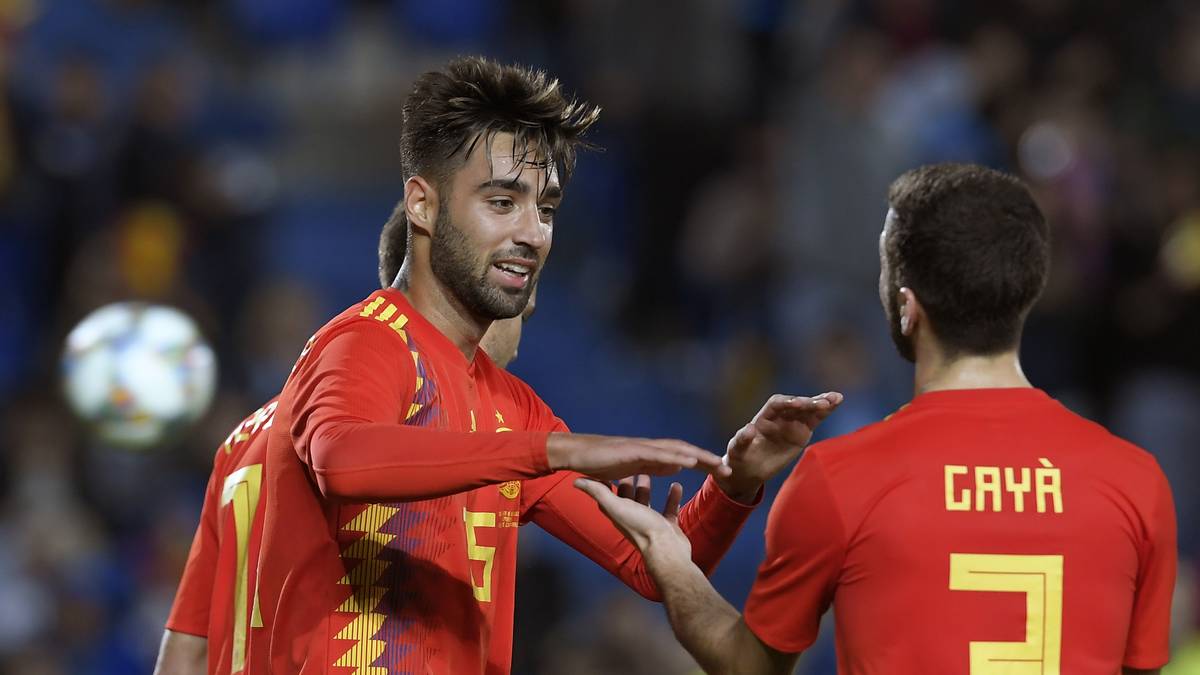 Erst kürzlich debütierte er in der spanischen Nationalmannschaft und erzielte prompt den Siegtreffer gegen Bosnien-Herzegowina