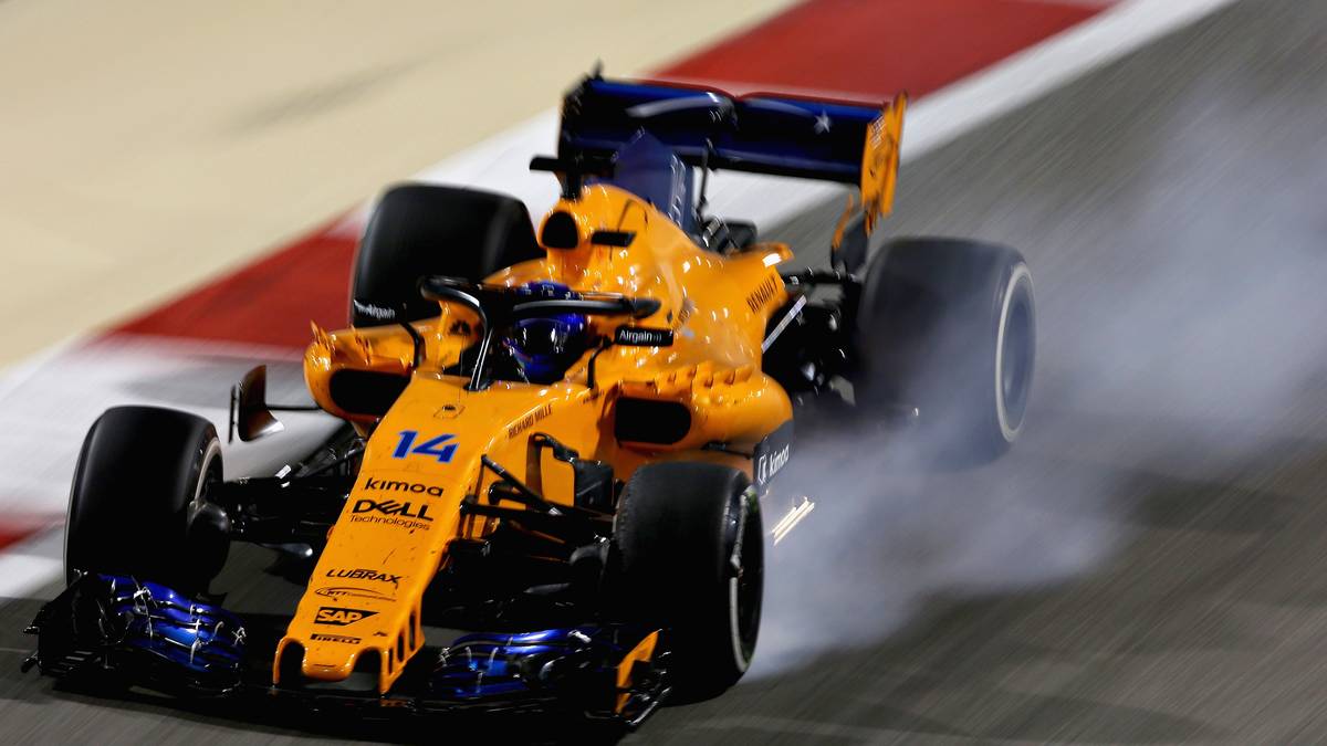 McLaren dagegen tritt auf der Stelle und ist hinter dem eigenen Plan zurück. Die großen Drei sind immer noch ein Race-Universum entfernt. Ein komplett überarbeitetes "T2-Auto" soll ab Baku den erwünschten Sprung nach vorne bringen

