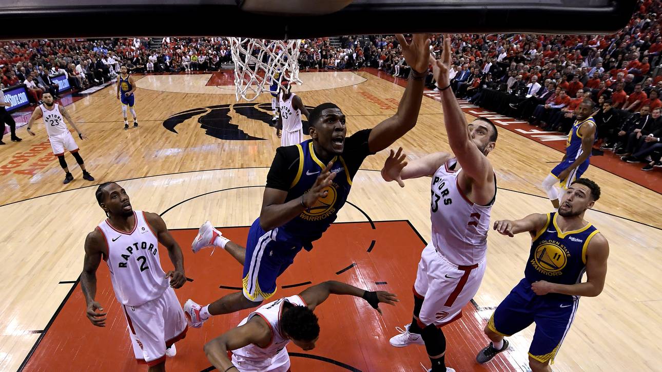 Krimi! Warriors wehren Matchball ab