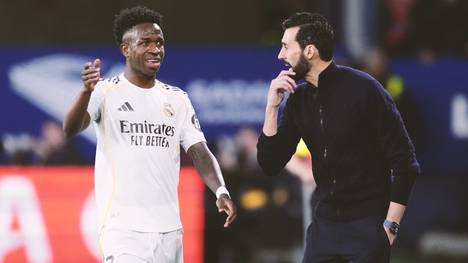 Sami Khedira spricht über seinen Ex-Teamkollegen Alvaro Arbeloa bei Real Madrid und lobt dessen Einstellung sowie dessen Kommunikation, besonders im Umgang mit Vinícius Junior, dem er nun viel Vertrauen schenkt.