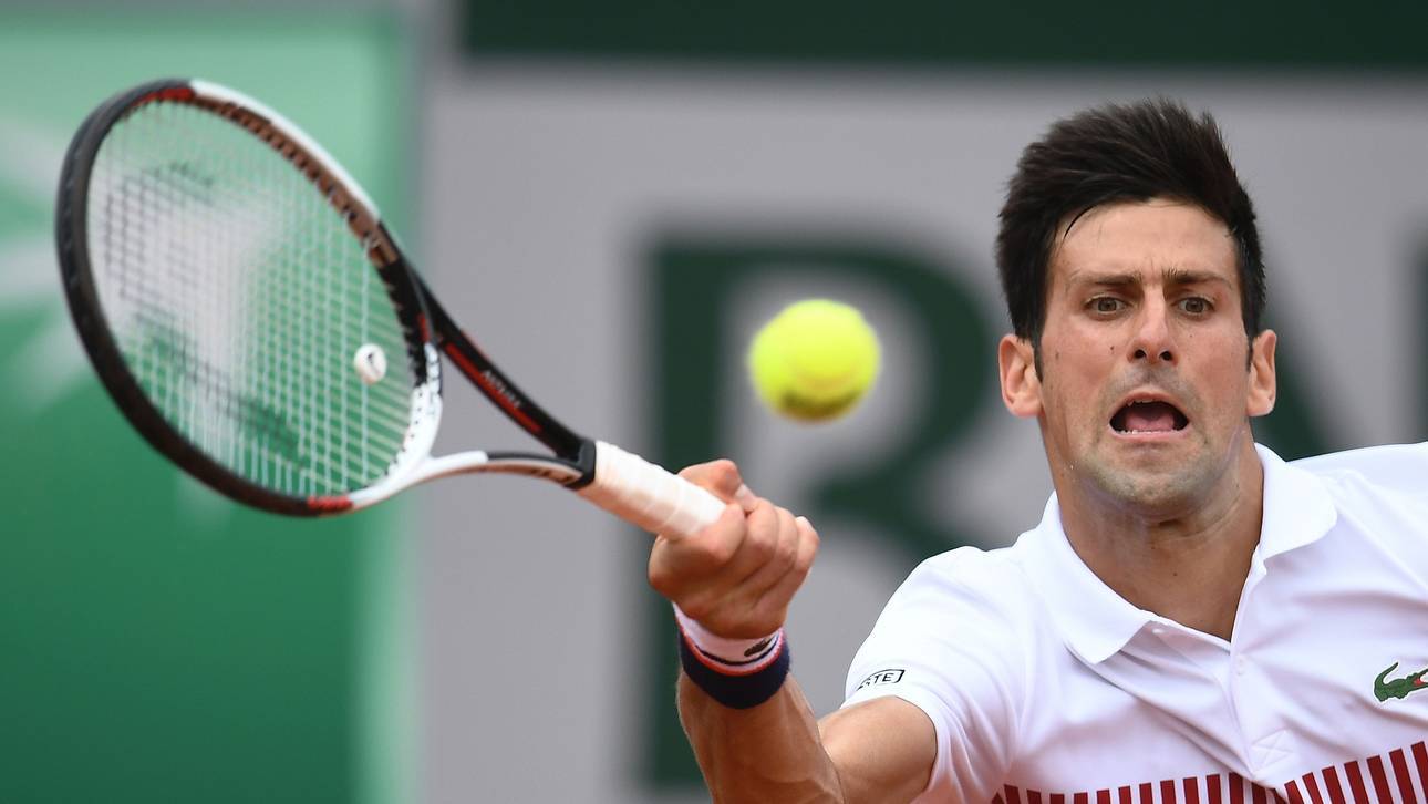 Djokovic siegt bei Agassi-Debüt