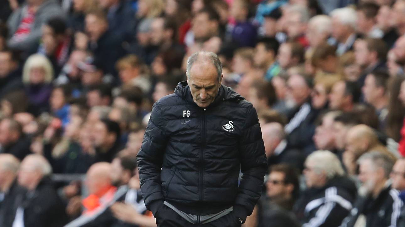Swansea feuert Coach am Geburtstag