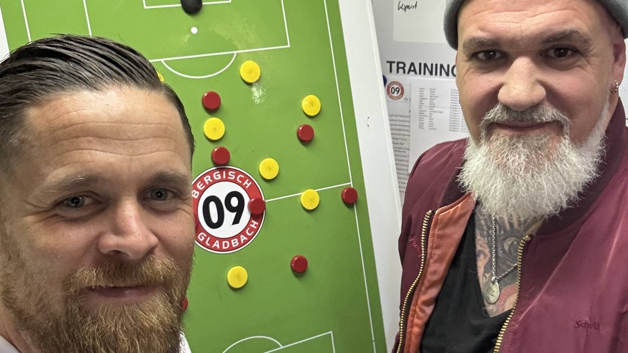 SPORT1-Reporter Reinhard Franke (rechts) im Exklusiv-Interview mit Mike Wunderlich