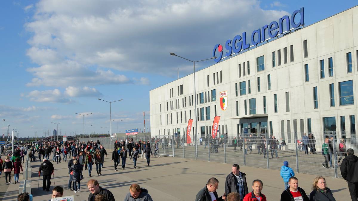 Der FC Augsburg empfängt Abstiegskandidat VfB Stuttgart zum Topspiel am Samstagabend