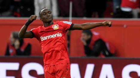 Moussa Diaby feiert seinen ersten Treffer im Bayer-Trikot