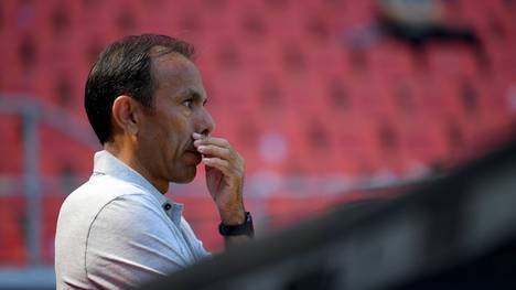 Der FC St. Pauli hat sich von Coach Jos Luhukay getrennt. Das gab der Kiezclub am Montag bekannt.