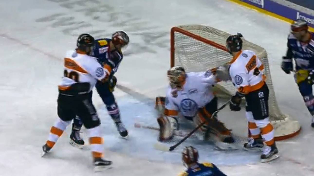 Eisbären jubeln nach Krimi-Sieg