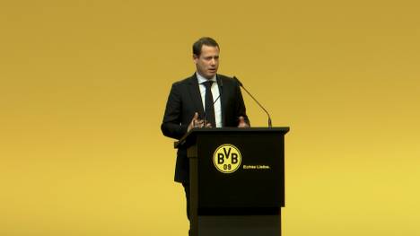 Auf der JHV von Borussia Dortmund erinnert sich Geschäftsführer Lars Ricken an die schwierige Zeit im Verein, bevor Trainer Niko Kovac zu den Schwarz-Gelben kam. 