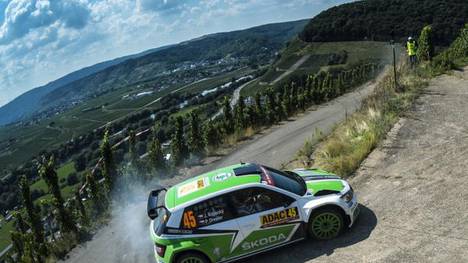 Jan Kopecky liegt auf Kurs zum WRC2-Sieg bei der Rallye Deutschland