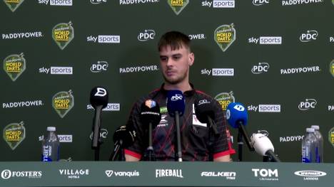 Dom Taylor wurde von der aktuellen WM ausgeschlossen. Schon im vergangenen Jahr wurde er für die WM gesperrt. Nach seinem Erstrundenmatch wurde er auf das vergangene Jahr angesprochen.