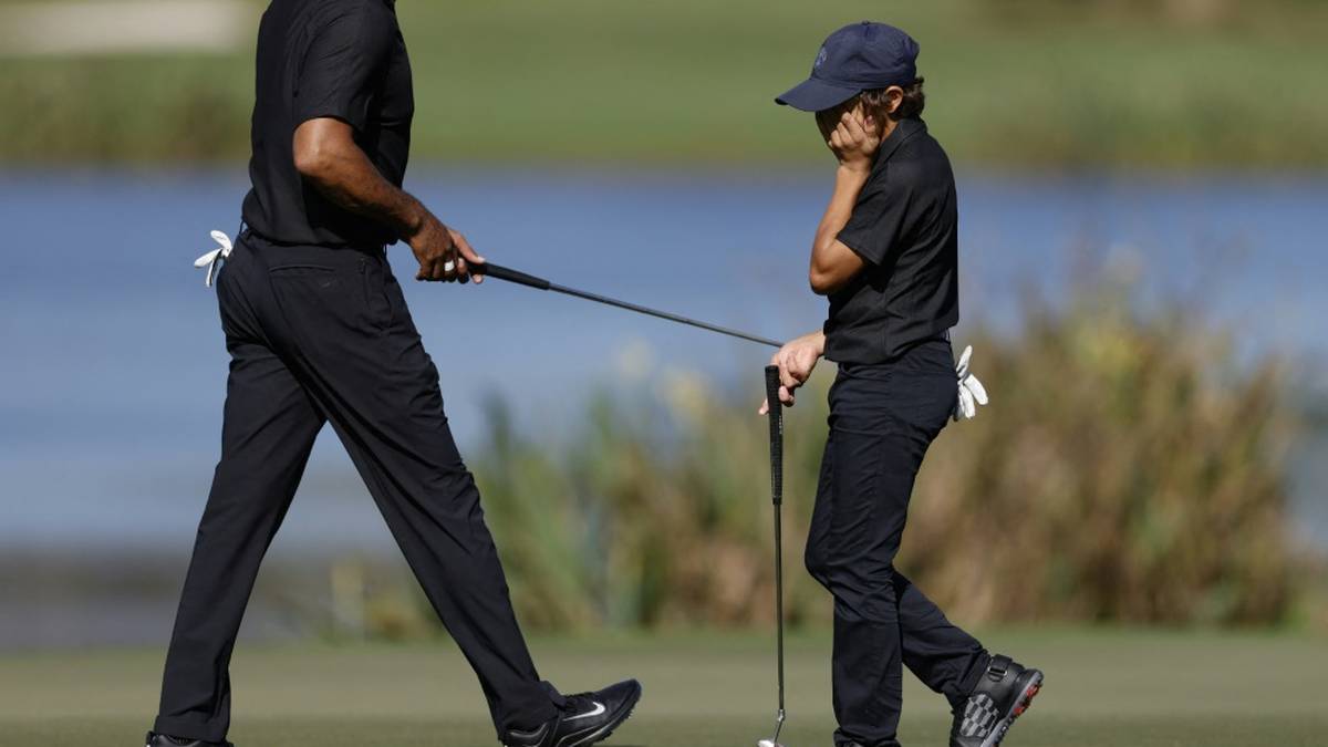 Tiger Woods gemeinsam mit Sohn Charlie